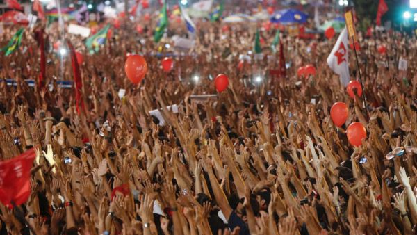 DilmaRoussefSupportRally